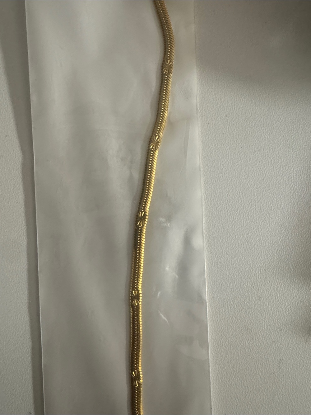 Gold Tone Women’s Chain Necklace - Sleek Floral Accent